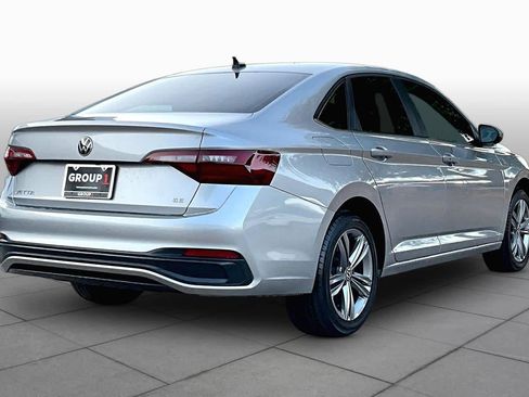 Used 2023 Volkswagen Jetta SE w/ Panoramic Sunroof Package FWD image 13
