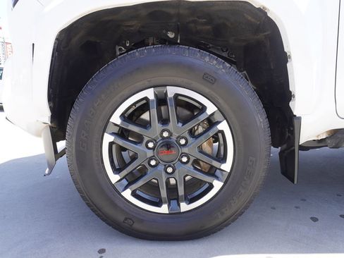 Certified 2024 Toyota Tacoma TRD Sport image 19