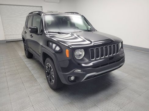 Used 2023 Jeep Renegade Latitude image 13