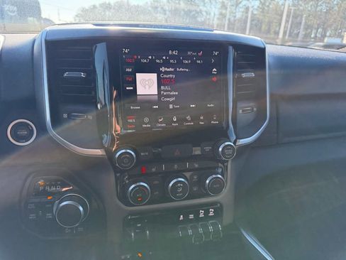 Used 2019 RAM 1500 Big Horn image 17