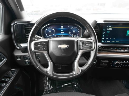 Used 2025 Chevrolet Silverado 1500 LT image 21