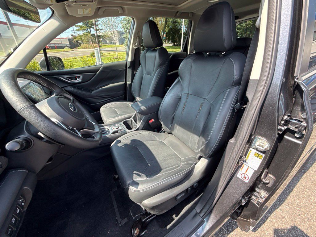 Used 2019 Subaru Forester Touring AWD/4WD image 9