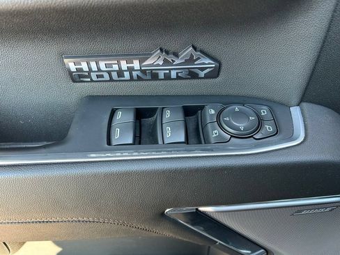 Used 2024 Chevrolet Silverado 1500 High Country w/ Midnight Edition AWD/4WD image 20