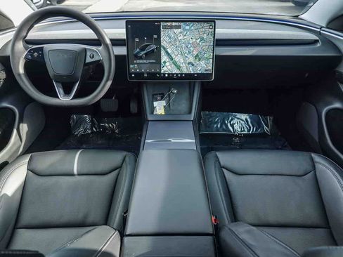 Used 2024 Tesla Model 3 Standard Range image 11