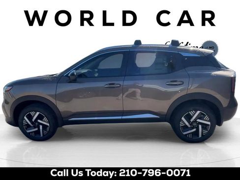 Used 2026 Nissan Kicks SV image 8