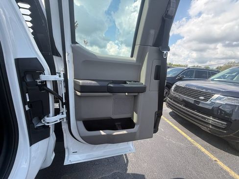 Used 2022 Ford F450 XL w/ Power Equipment Group AWD/4WD image 17