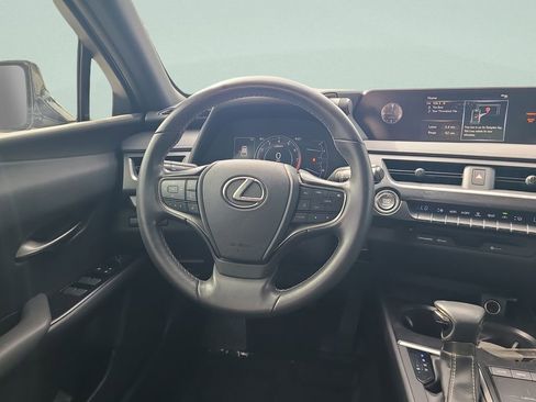 Used 2019 Lexus UX 200 w/ Accessory Package 2 FWD image 12