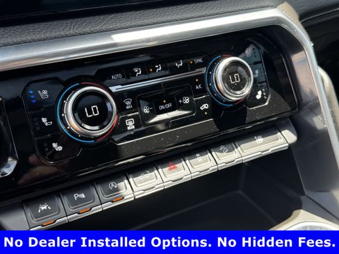 Used 2023 GMC Sierra 1500 Denali AWD/4WD image 18