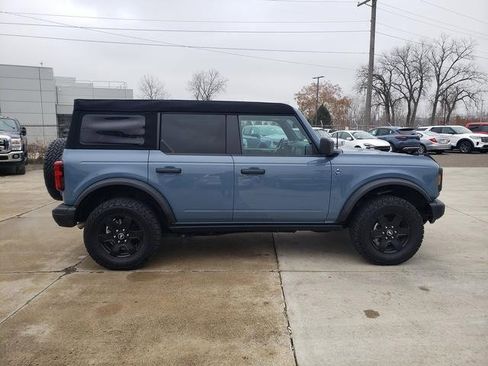 Used 2024 Ford Bronco Black Diamond image 9