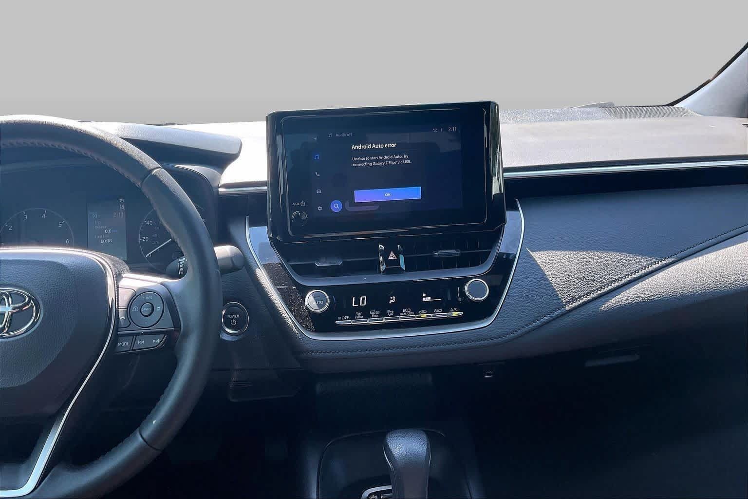 Used 2025 Toyota Corolla SE FWD image 7