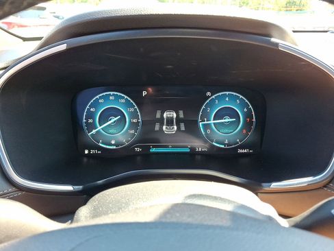 Used 2022 Hyundai Santa Fe Calligraphy image 19