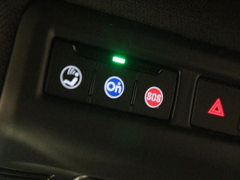 Used 2025 Chevrolet Corvette Stingray Coupe w/ Battery Protection Package image 27