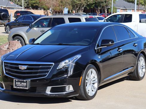 Used 2019 Cadillac XTS Luxury image 4