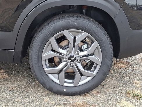 New 2026 Kia Seltos LX image 5