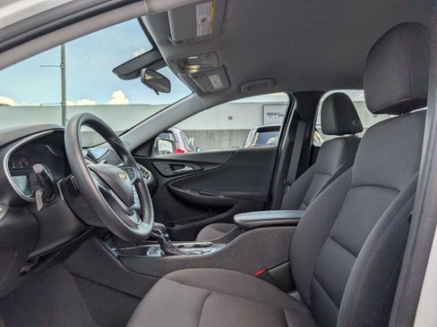 Used 2022 Chevrolet Malibu LT FWD image 9