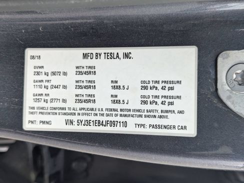 Used 2018 Tesla Model 3 Long Range AWD/4WD image 33