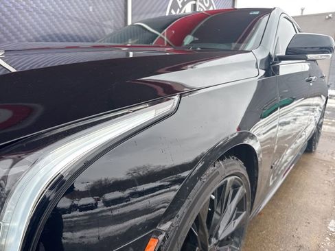 Used 2024 Cadillac CT4 V w/ LPO, ONYX Package image 18