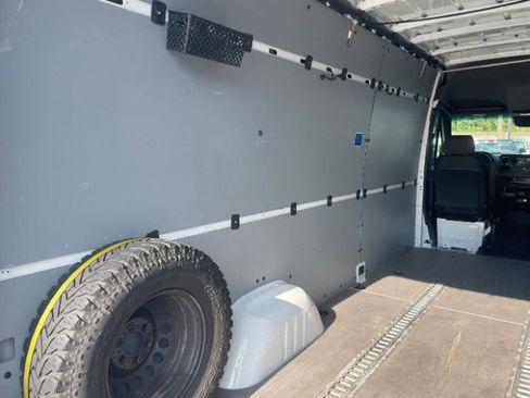 Used 2023 Mercedes-Benz Sprinter 2500 image 20
