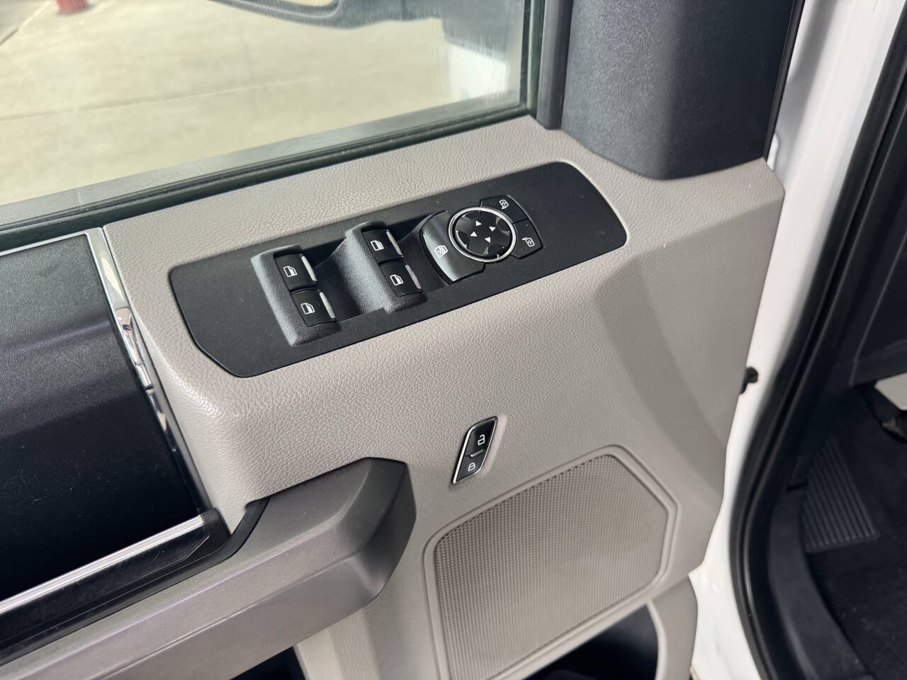Used 2019 Ford F350 XLT AWD/4WD image 8