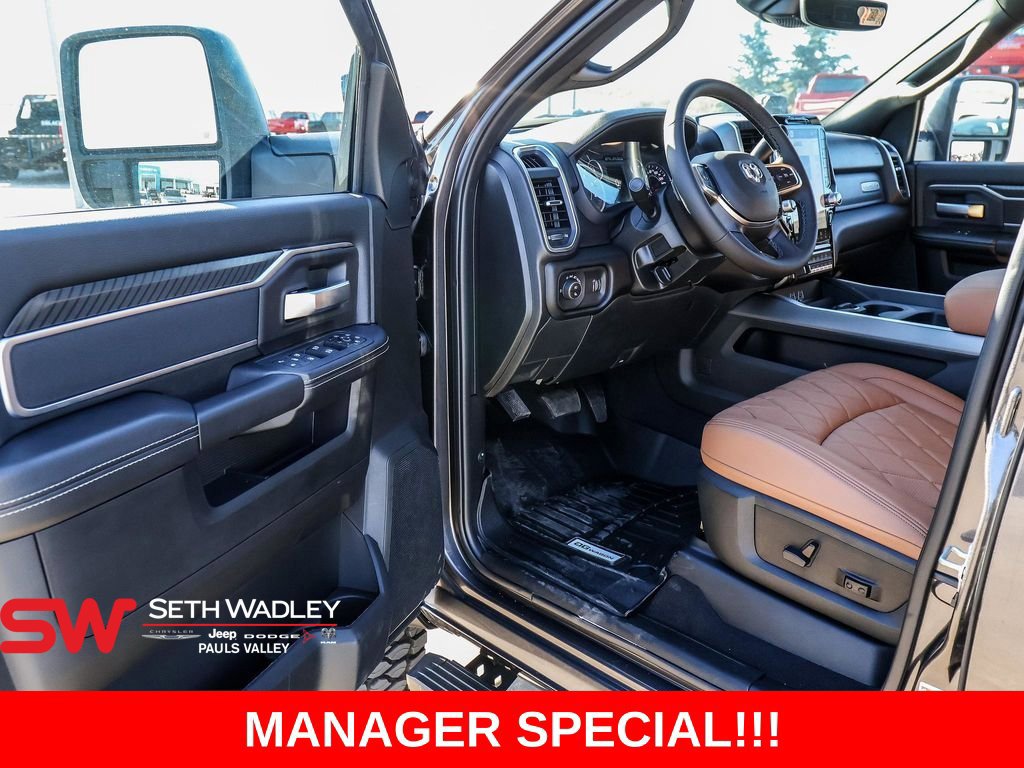 New 2025 RAM 2500 Big Horn AWD/4WD image 40