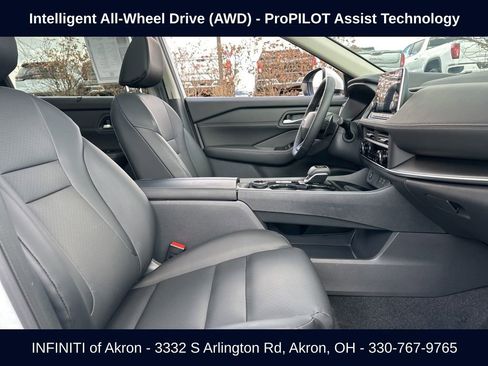 Used 2026 Nissan Rogue SV w/ SV Premium Package image 25