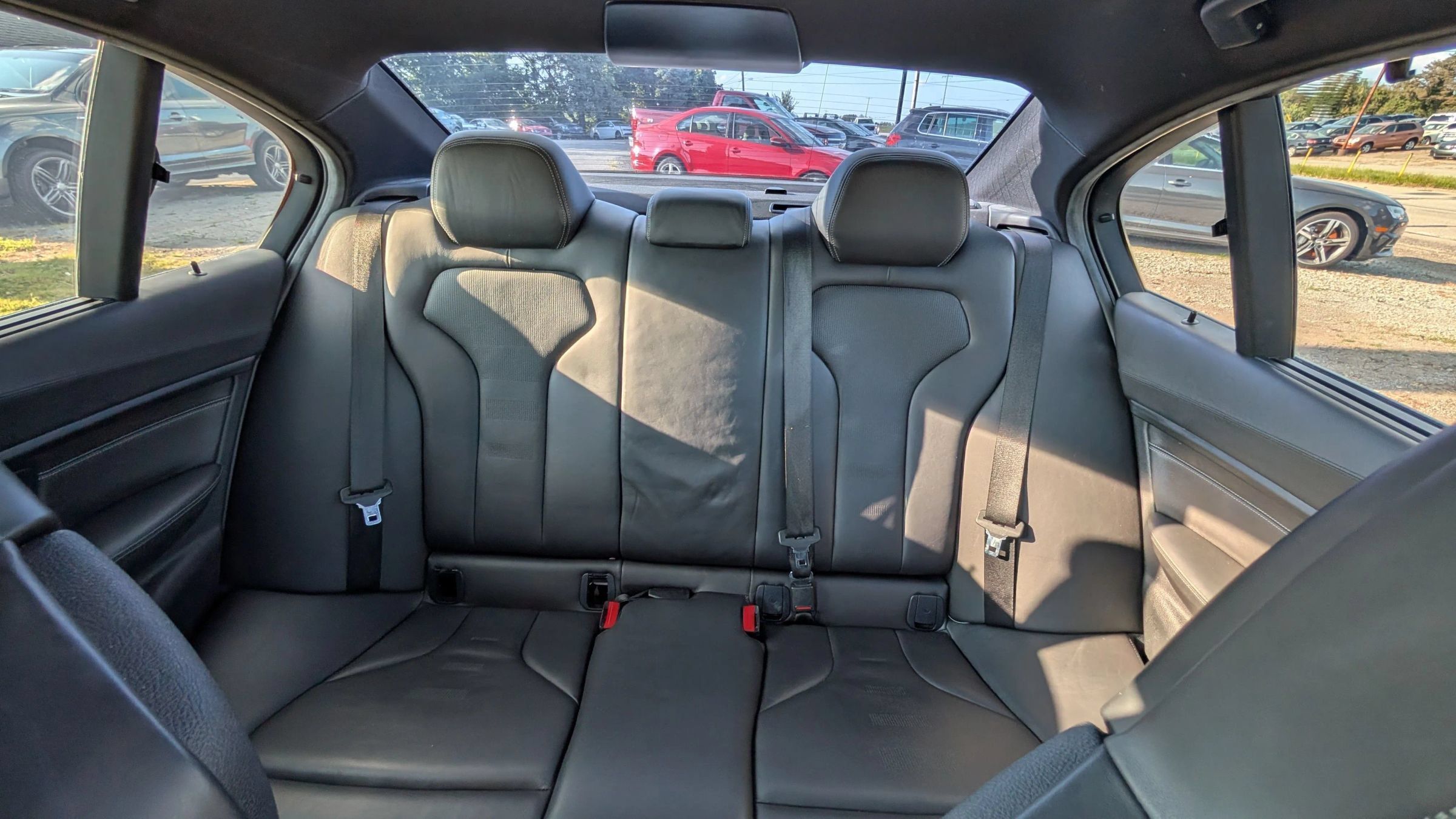 Used 2017 BMW M3 RWD image 23