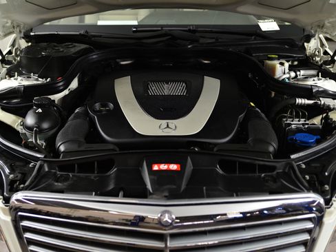 Used 2011 Mercedes-Benz E 350 4MATIC Sedan image 18