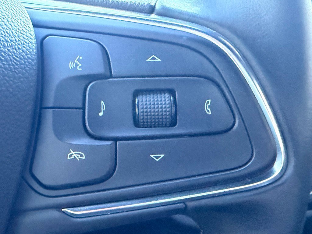 Used 2024 Buick Envista Sport Touring w/ Convenience I Package FWD image 16