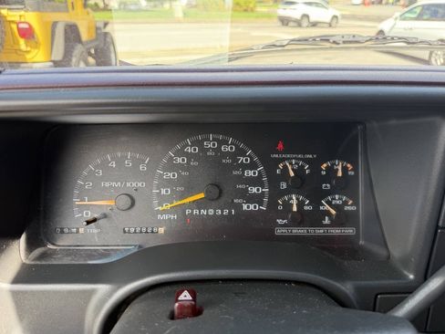Used 1999 GMC Yukon 2WD 4-Door image 9