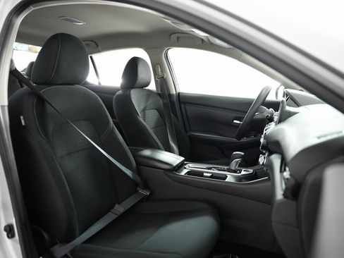 Used 2020 Nissan Sentra S image 47