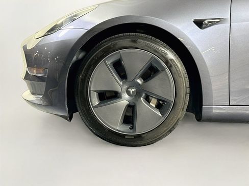 Used 2023 Tesla Model 3 Standard Range RWD image 23