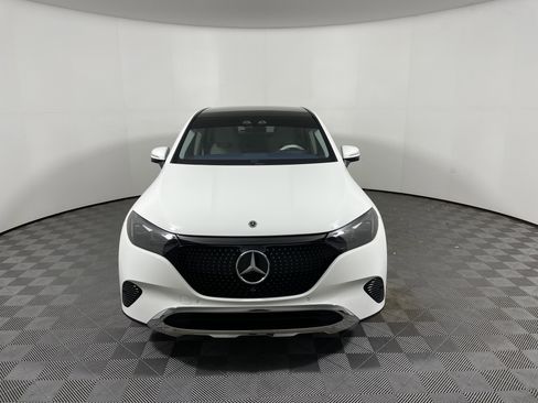 Used 2024 Mercedes-Benz EQE 350+ SUV image 8