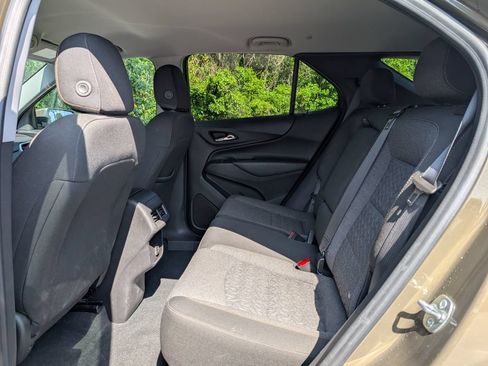 Used 2024 Chevrolet Equinox LT FWD image 23