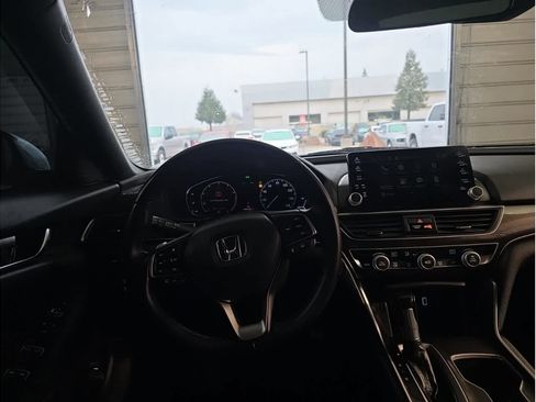 Used 2019 Honda Accord Sport image 17