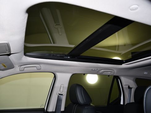 Certified 2026 Honda Pilot Touring image 39