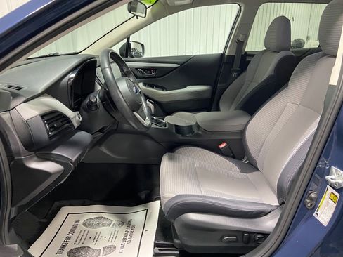 Used 2023 Subaru Outback Premium image 9
