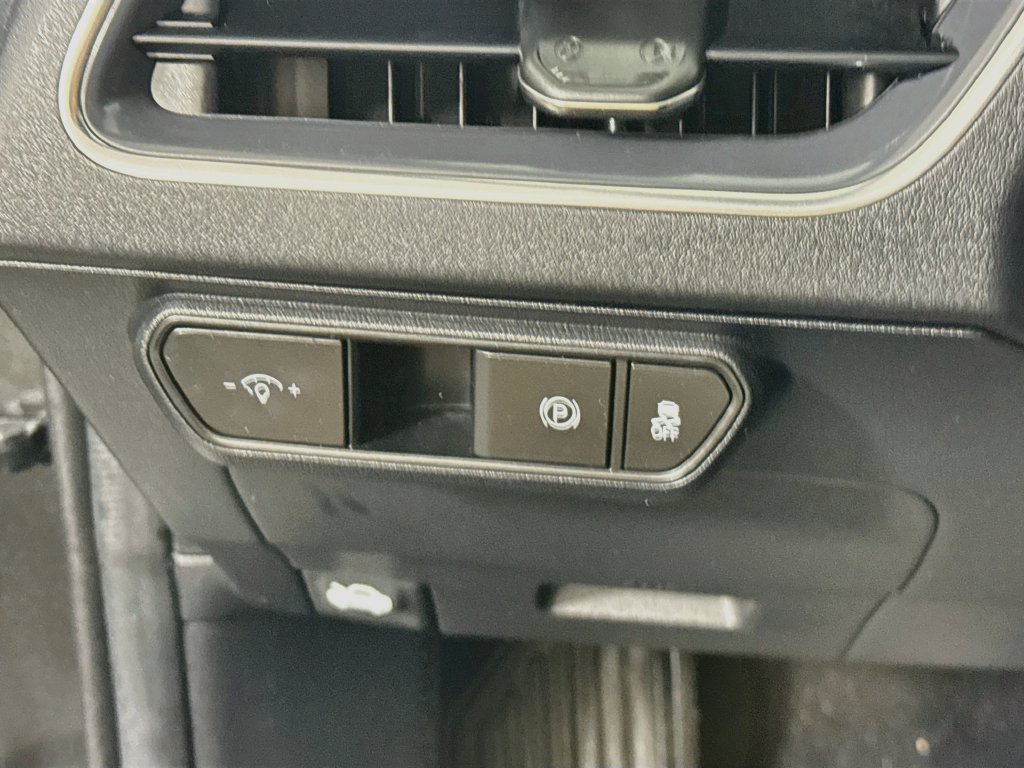 Used 2025 Kia K4 GT-Line w/ GT-Line Sunroof Package FWD image 19