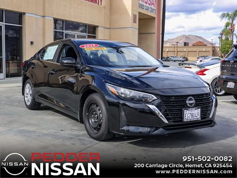 Used 2025 Nissan Sentra S image 1