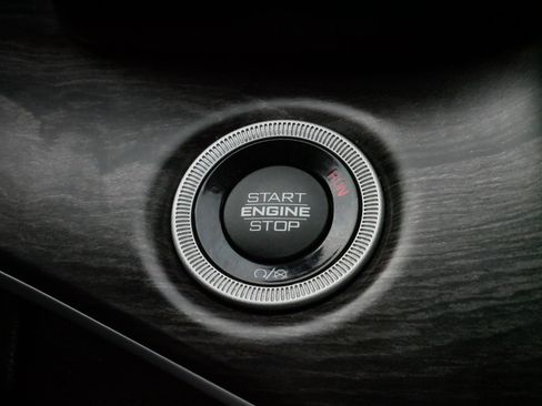 Used 2022 Jeep Grand Cherokee L Limited w/ Trailer Tow Group (B) image 28