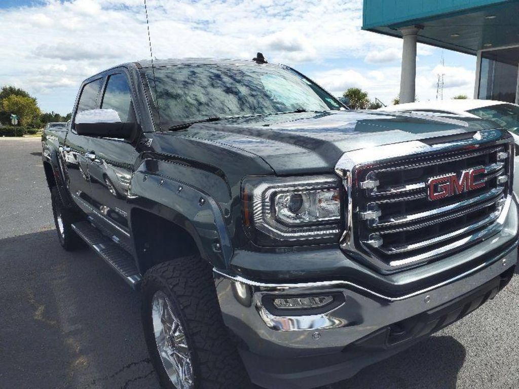 Used 2018 GMC Sierra 1500 SLT w/ SLT Premium Package AWD/4WD image 1