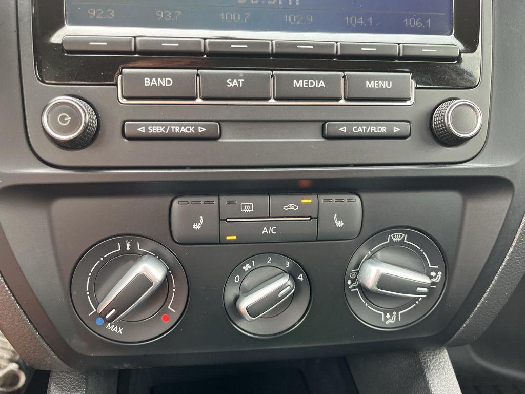 Used 2015 Volkswagen Jetta SE FWD image 21