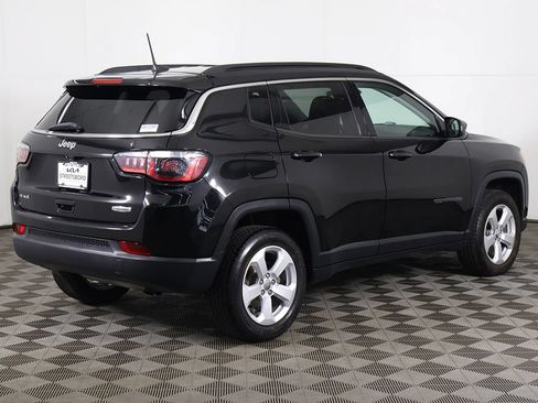 Used 2019 Jeep Compass Latitude AWD/4WD image 7