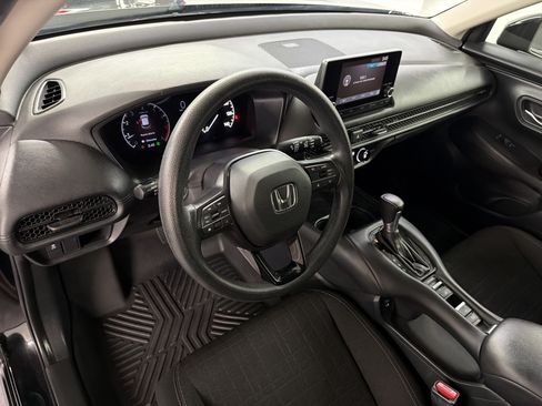 Certified 2024 Honda HR-V LX image 4