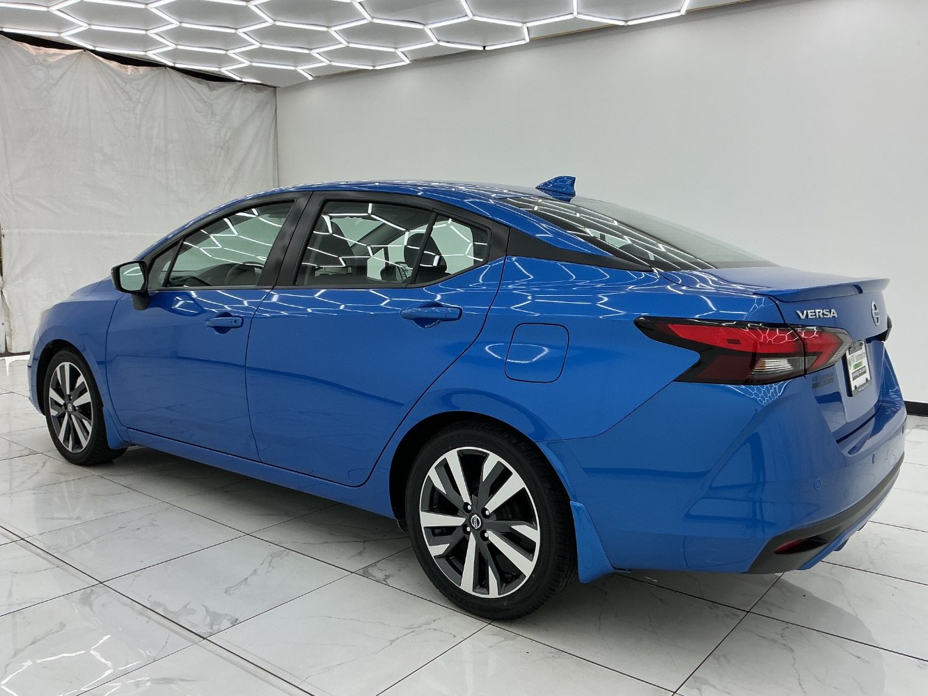 Used 2020 Nissan Versa SR w/ Convenience Package FWD image 12