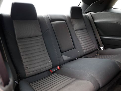 Used 2013 Dodge Challenger SXT RWD image 12