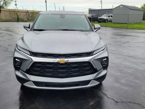 Used 2025 Chevrolet Blazer LT AWD/4WD image 4