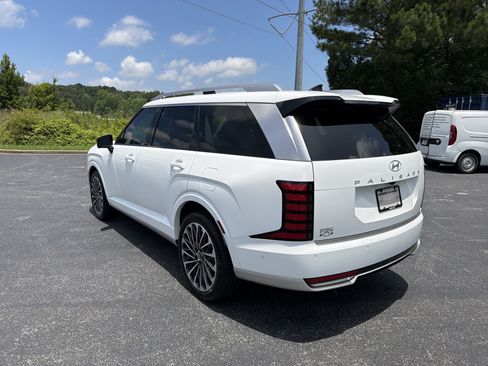 Used 2026 Hyundai Palisade Calligraphy FWD image 7