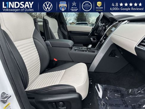 Used 2023 Land Rover Discovery S R-Dynamic image 11