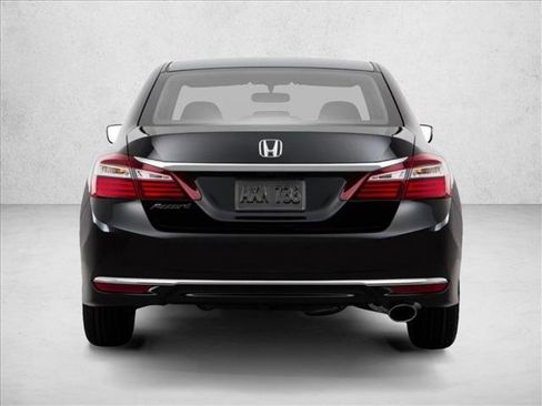 Used 2017 Honda Accord LX image 10