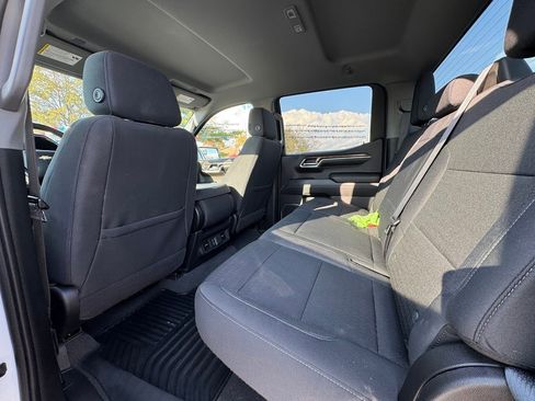 Used 2022 Chevrolet Silverado 1500 LT image 9